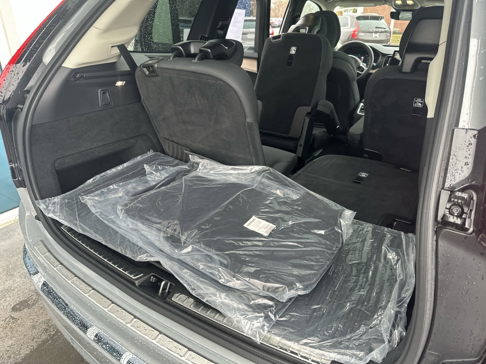 Used 2026 Volvo XC90 B6 Plus w/ Protection Package Premier image 12