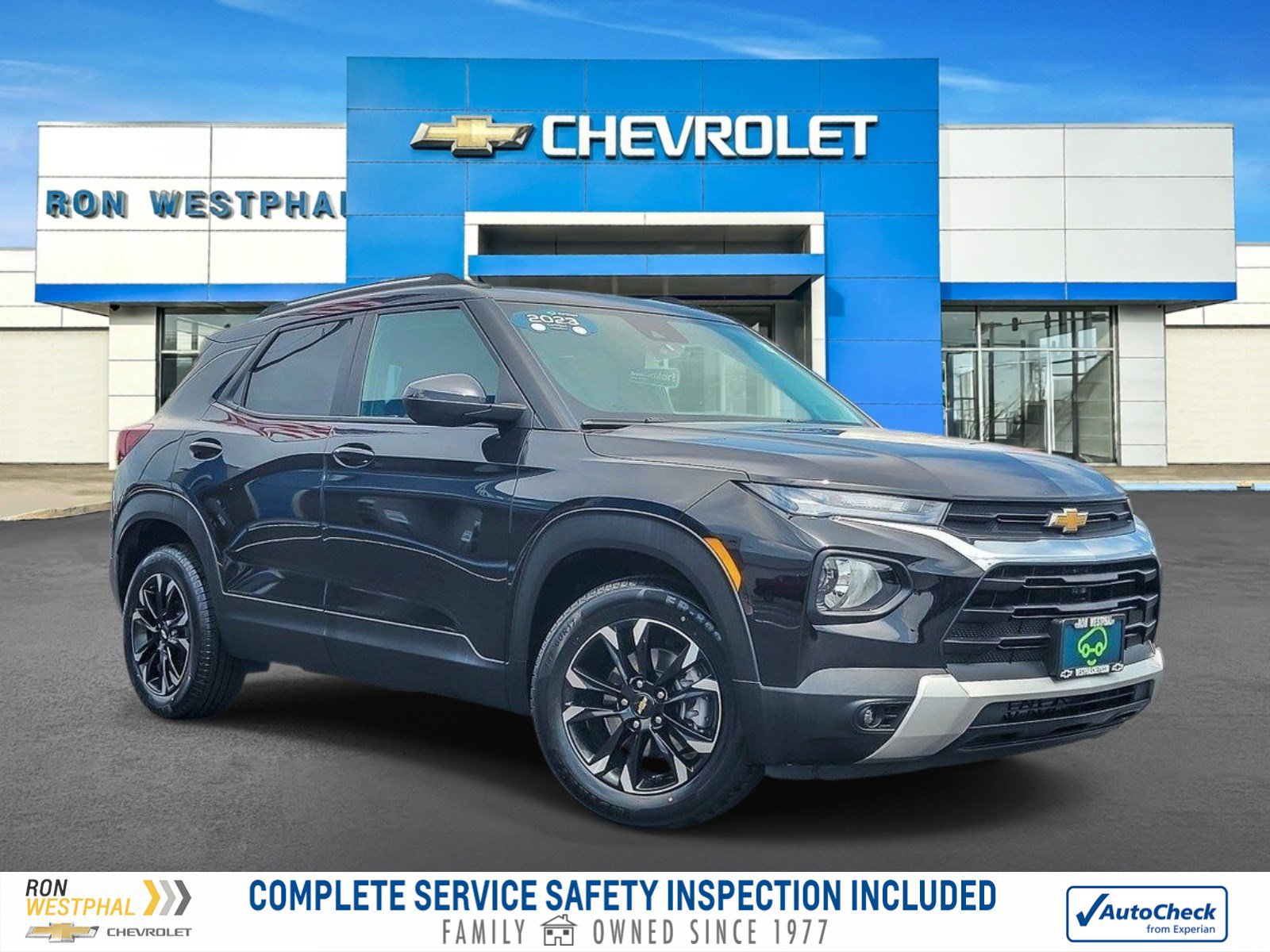 Certified 2023 Chevrolet TrailBlazer LT w/ Convenience Package FWD image 1