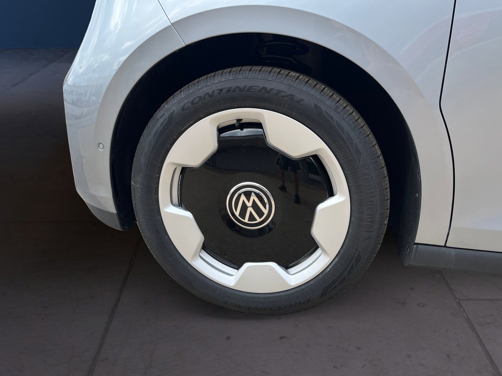 New 2025 Volkswagen ID. Buzz Pro S image 14