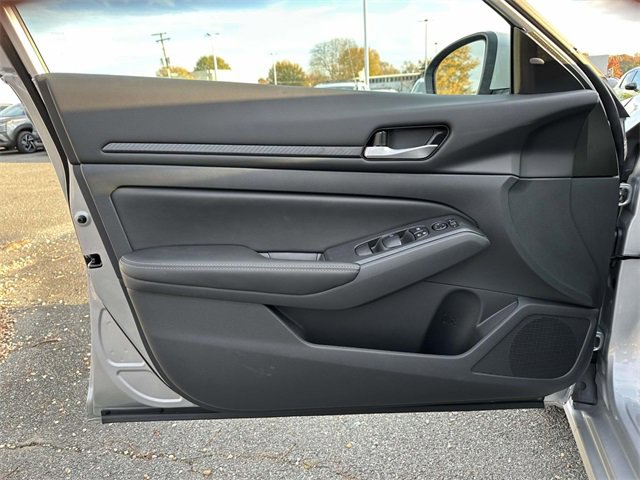 New 2025 Nissan Altima 2.5 SV w/ SV Special Edition Package image 14