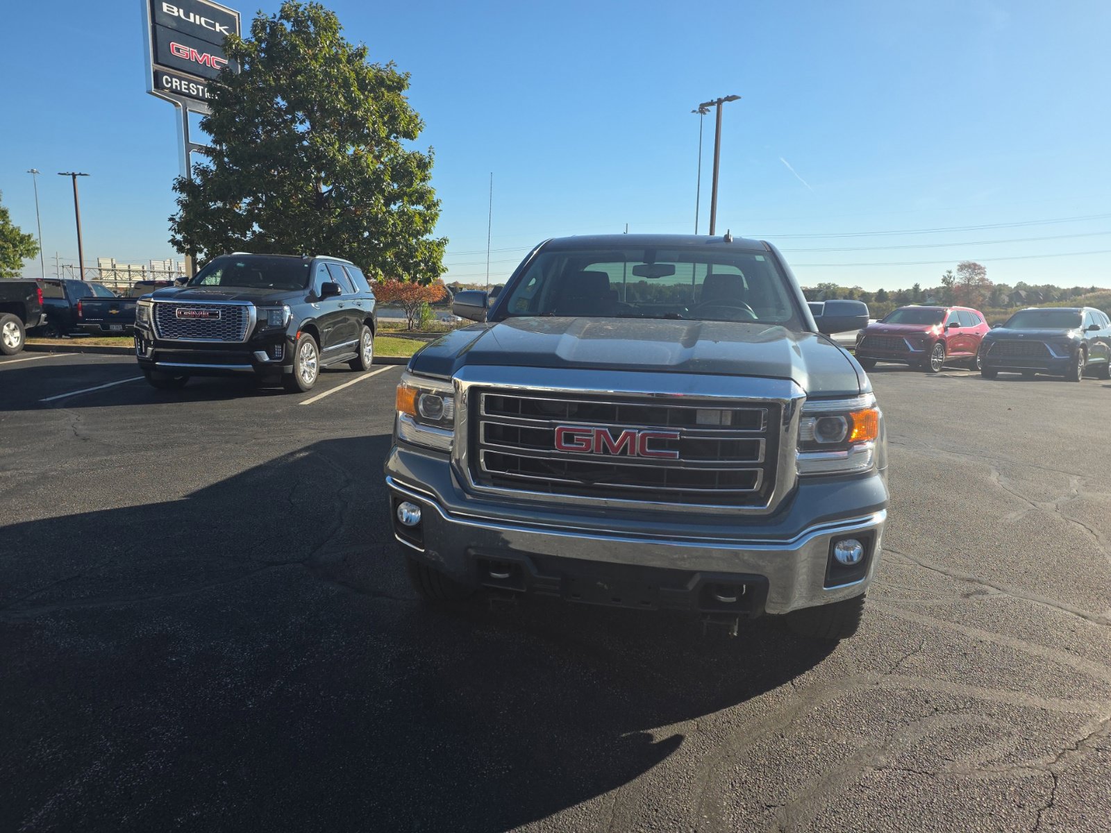 Used 2014 GMC Sierra 1500 SLE w/ SLE Value Package AWD/4WD image 2