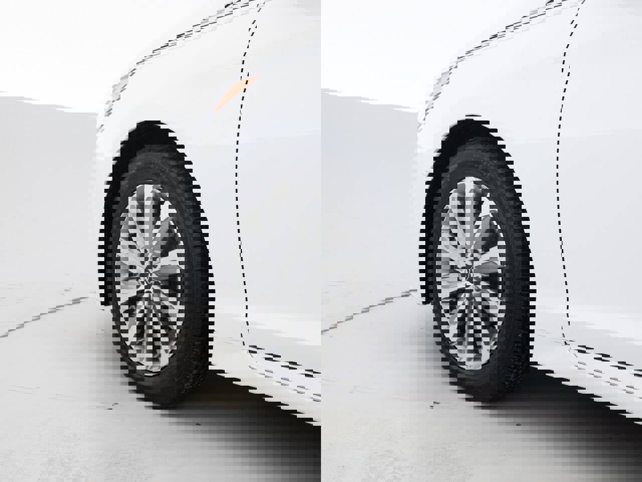 Used 2017 Hyundai Sonata Limited w/ Tech Package 03 image 17