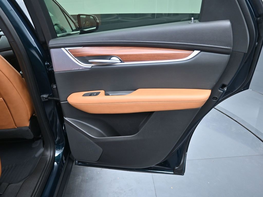New 2026 Cadillac XT5 Premium Luxury w/ LPO, Floor Liner Package image 22