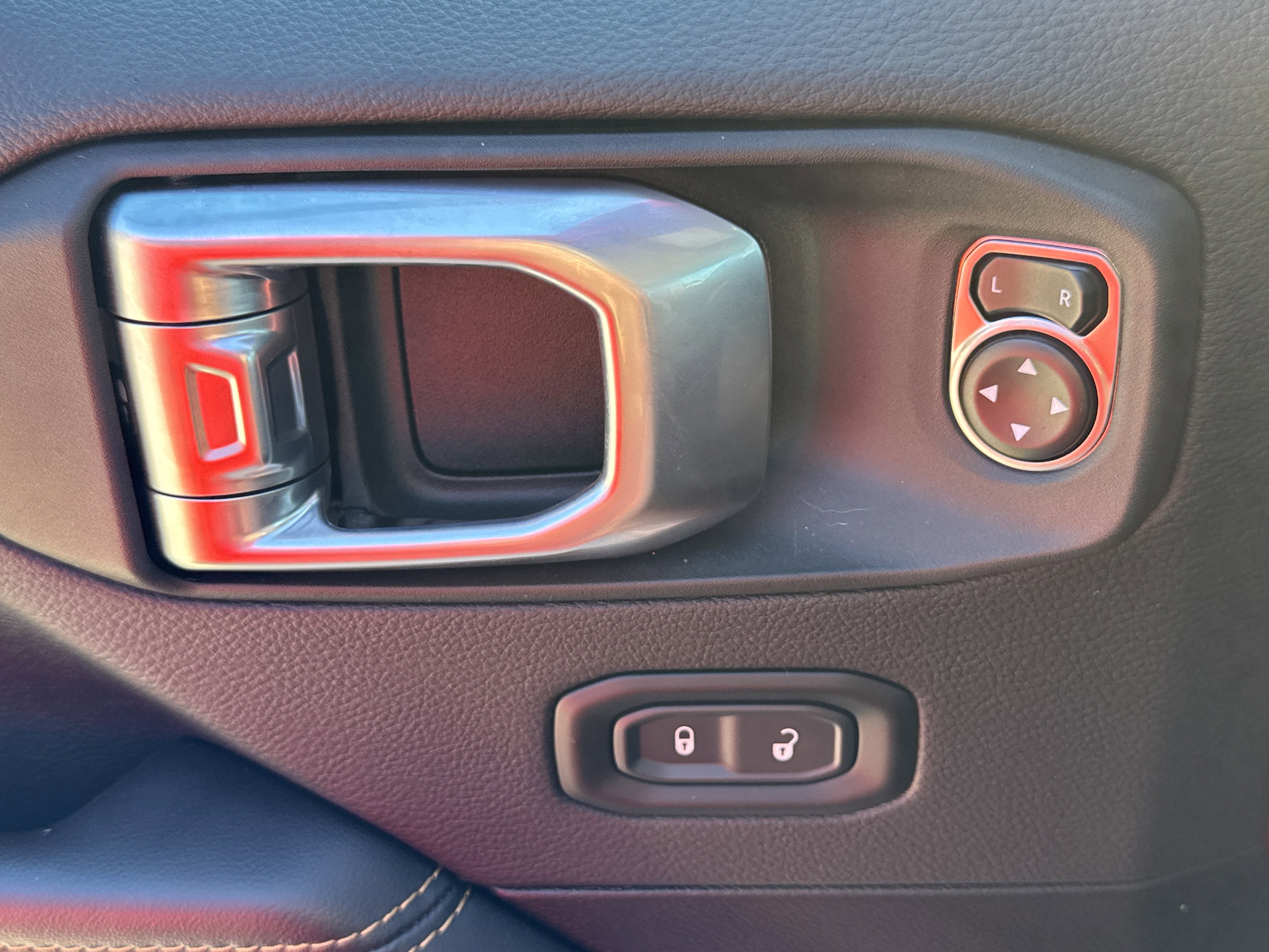 Used 2024 Jeep Wrangler Sahara w/ Technology Group image 26