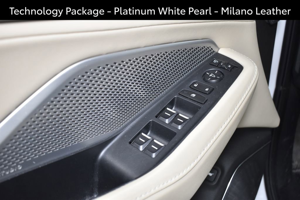 Used 2022 Acura MDX SH-AWD w/ Technology Package image 24