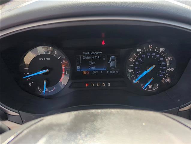 Used 2015 Ford Fusion SE FWD image 10