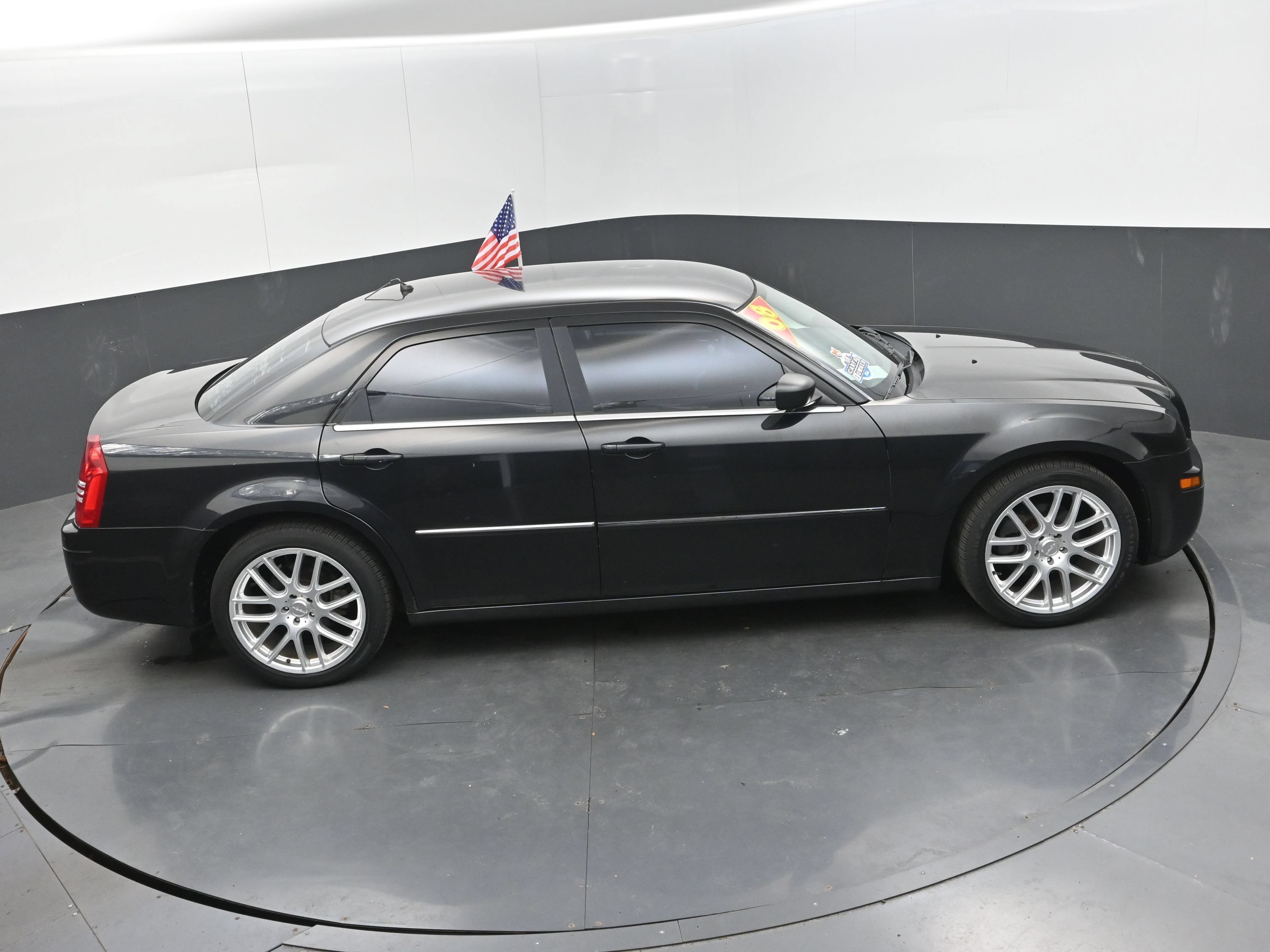 Used 2008 Chrysler 300 LX RWD image 35