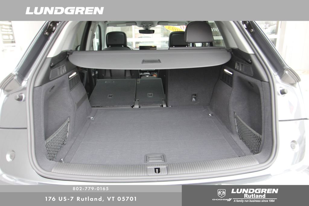 Used 2023 Audi Q5 2.0T Premium w/ Convenience Package image 40