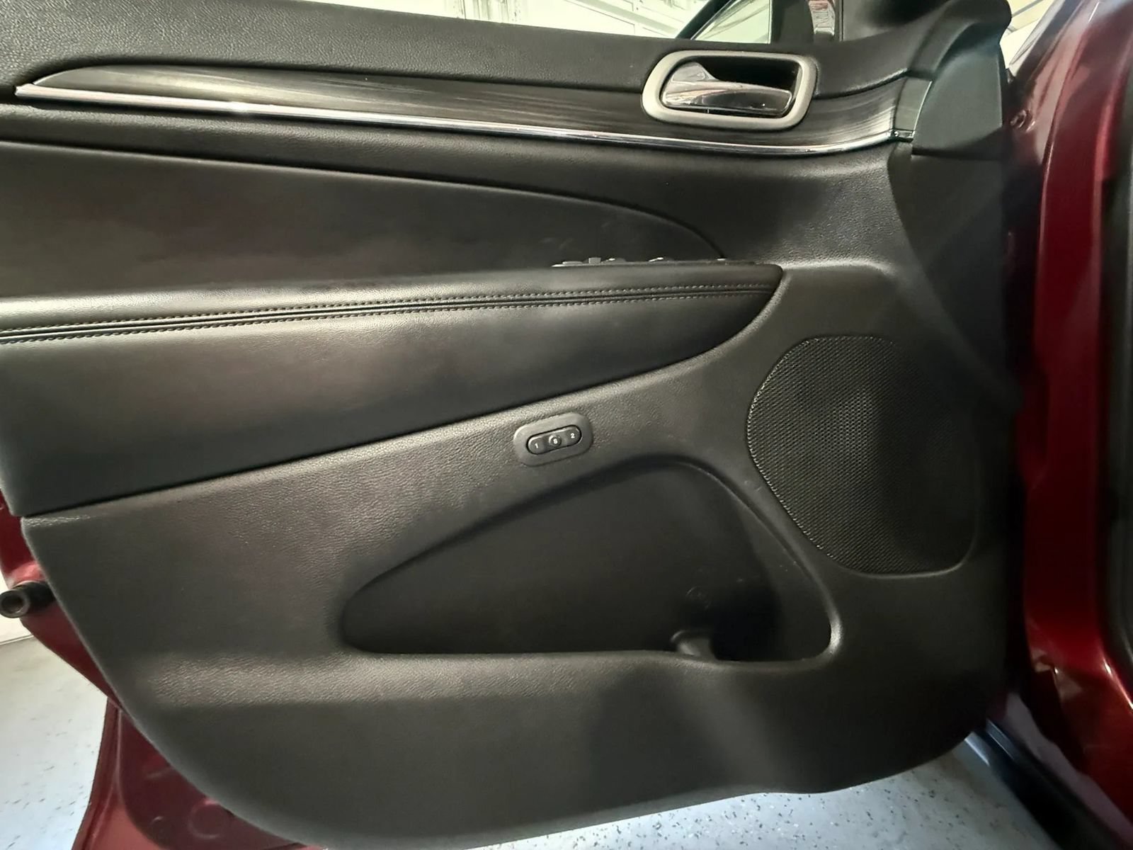 Used 2019 Jeep Grand Cherokee Limited AWD/4WD image 30