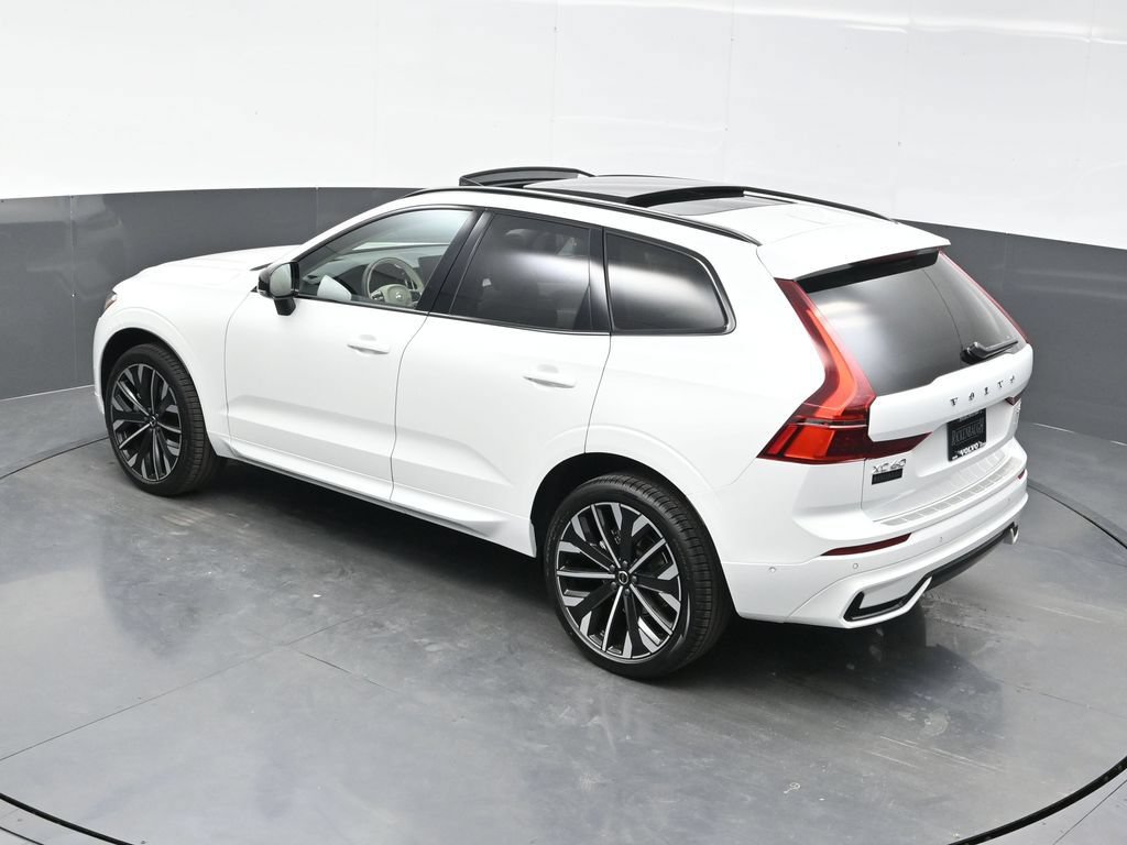 New 2026 Volvo XC60 B5 Ultra w/ Climate Package AWD/4WD image 39