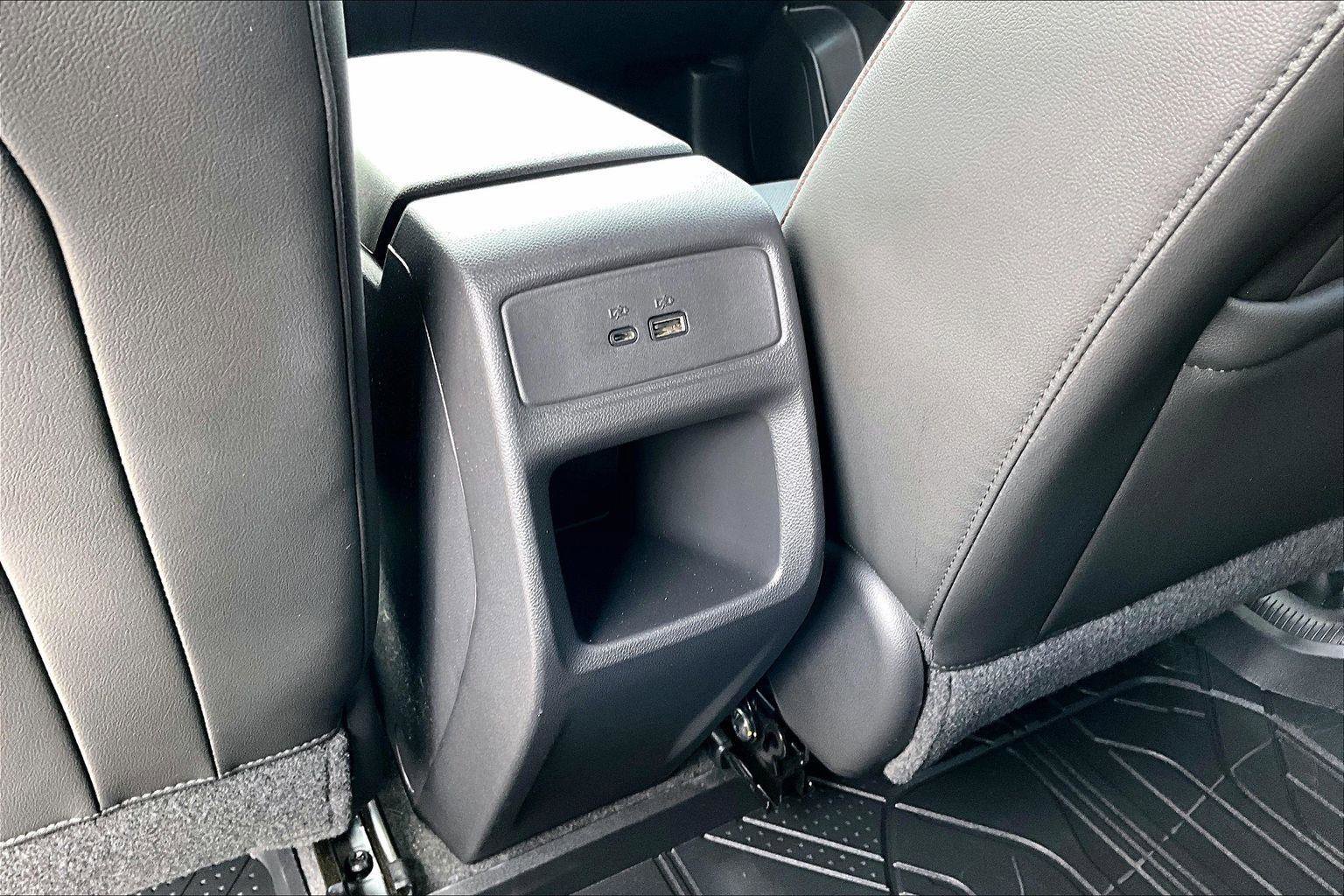 Used 2025 Chevrolet Trax RS w/ Driver Confidence Package FWD image 33