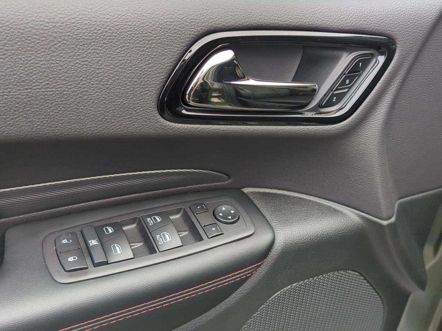 Used 2014 RAM 2500 SLT image 16