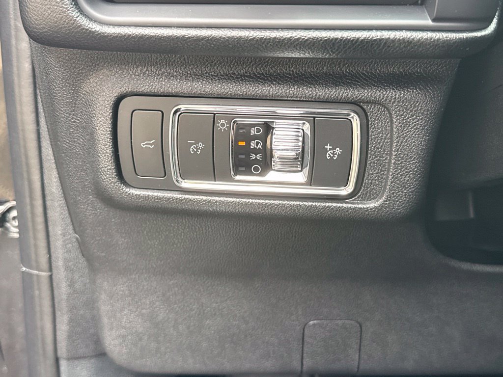 Used 2022 Lincoln Corsair FWD image 37