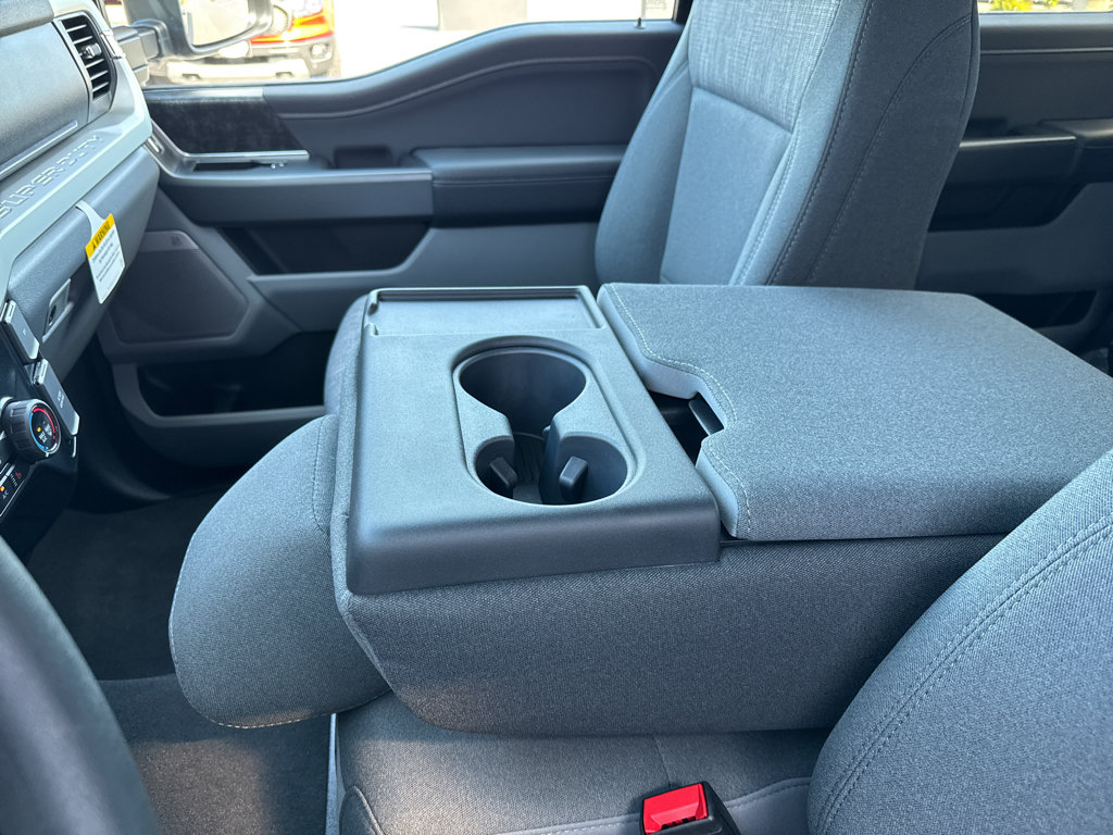 New 2026 Ford F250 XLT w/ XLT Premium Package AWD/4WD image 6
