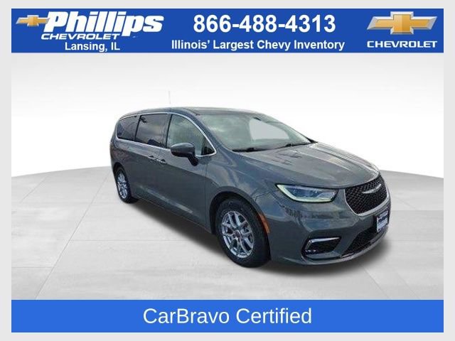 Used 2023 Chrysler Pacifica Touring-L FWD image 1