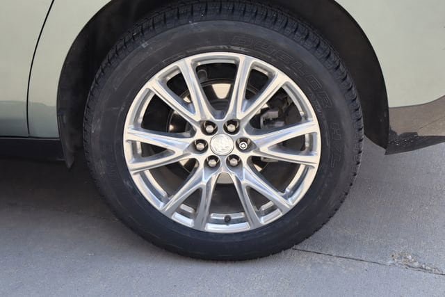 Used 2022 Buick Enclave Essence w/ Experience Buick Package FWD image 31