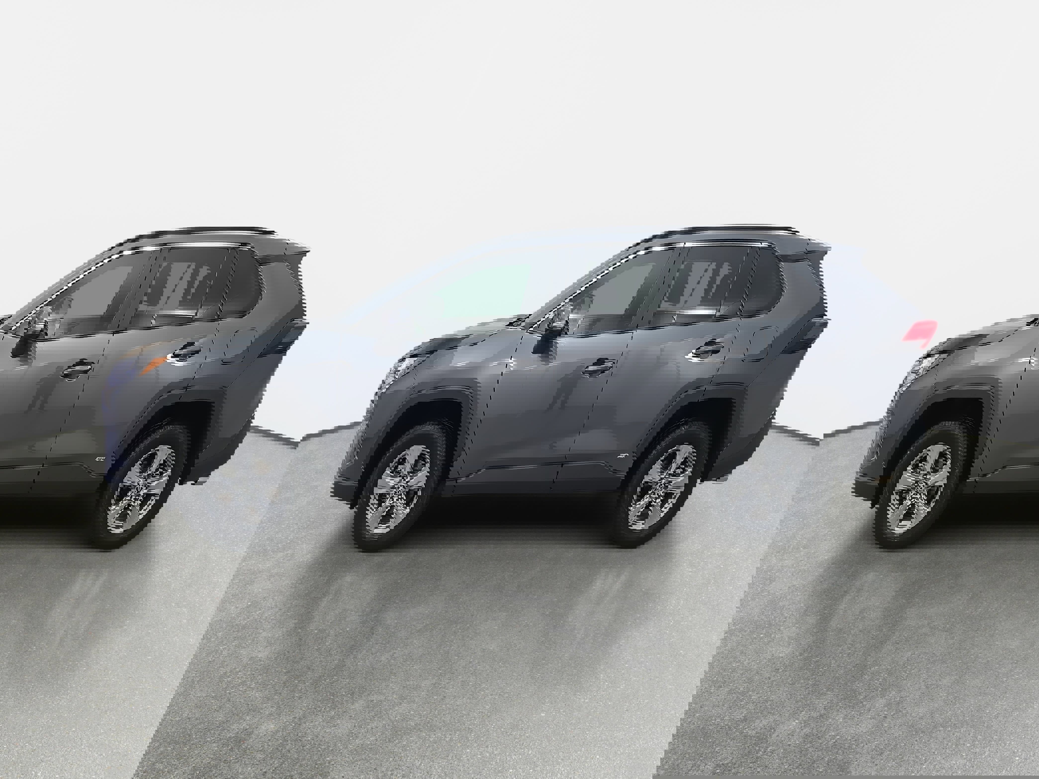 Used 2022 Toyota RAV4 XLE image 8