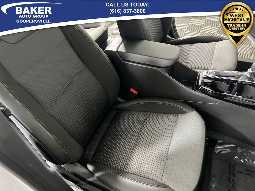 Certified 2024 Chevrolet Trax LT w/ Driver Confidence Package image 27