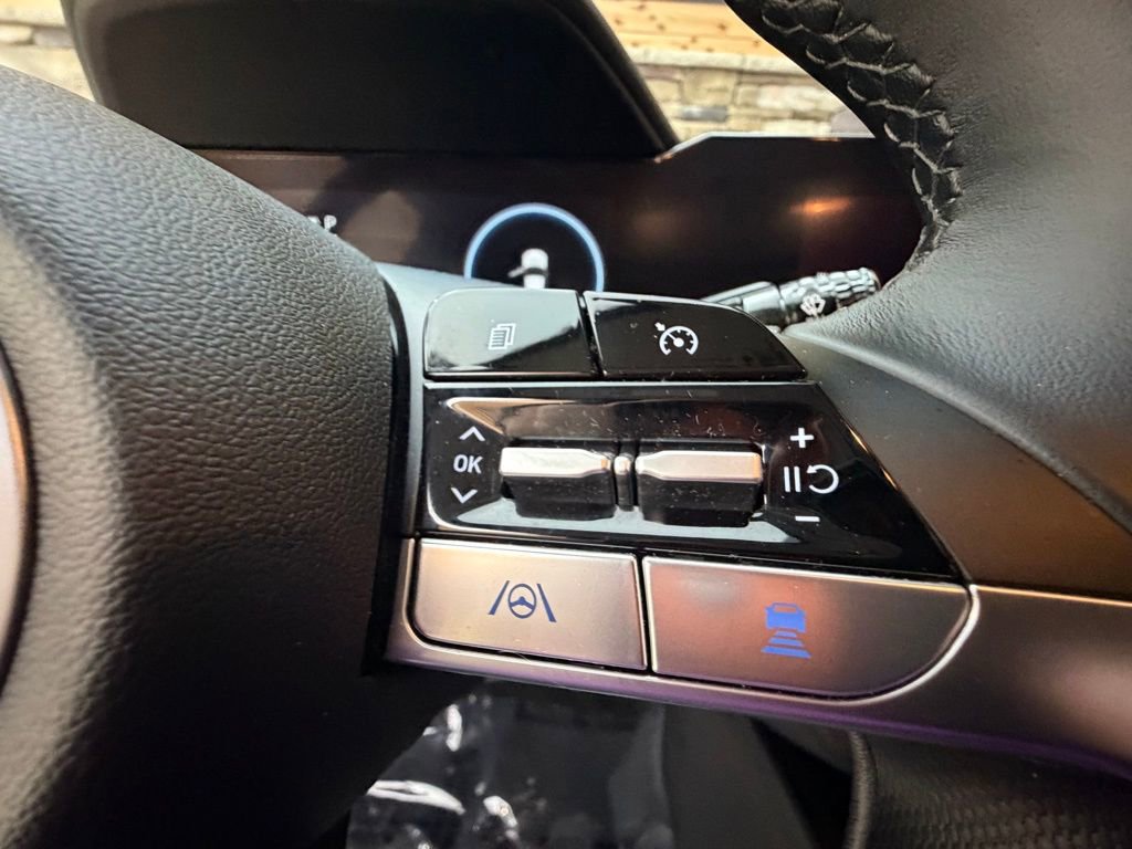 Certified 2023 Hyundai Elantra SEL w/ Convenience Package image 24