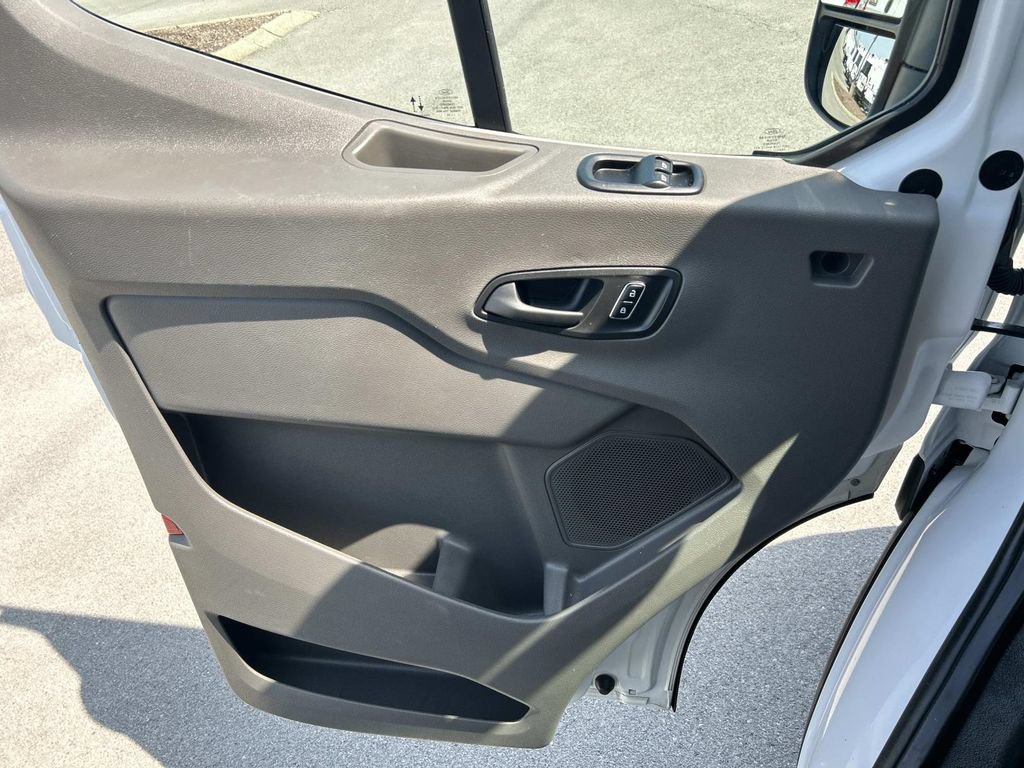 Used 2024 Ford Transit 250 Low Roof w/ Exterior Upgrade Package RWD image 25