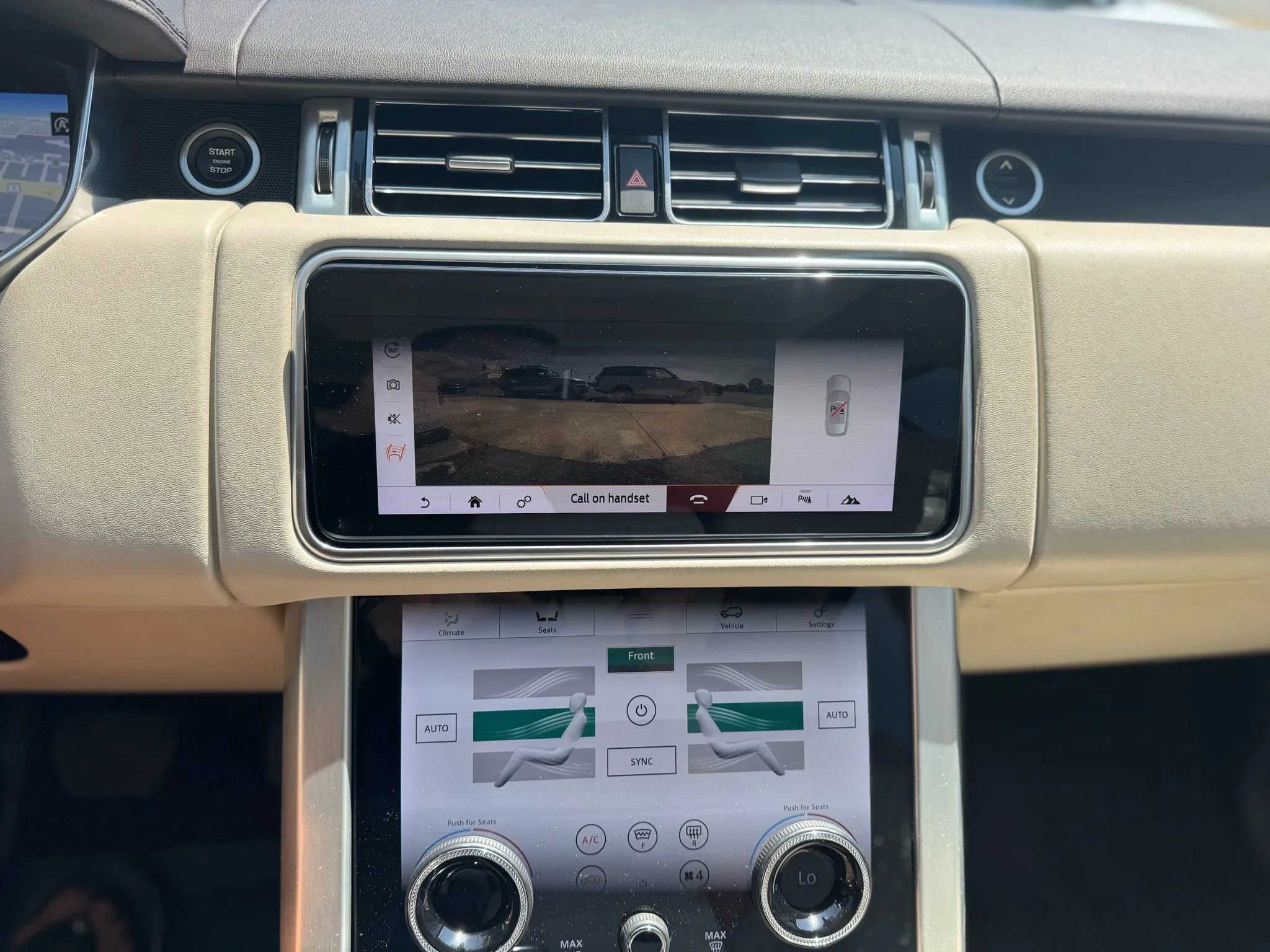 Used 2019 Land Rover Range Rover HSE image 22