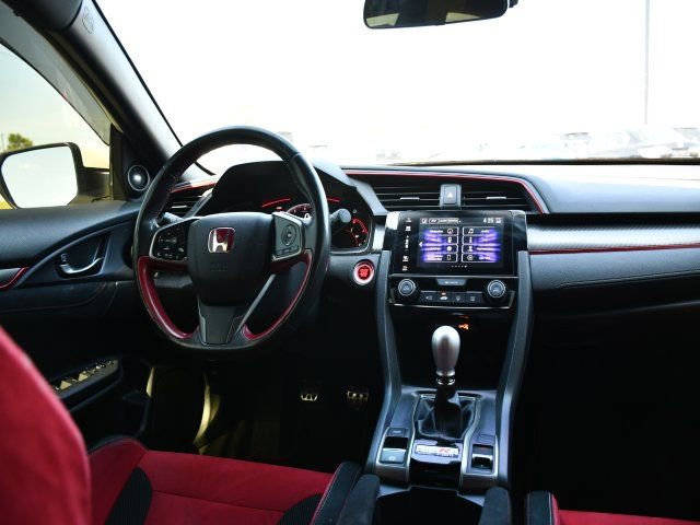 Used 2018 Honda Civic Type R image 26