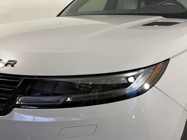 Certified 2025 Land Rover Range Rover Sport Dynamic SE AWD/4WD image 12