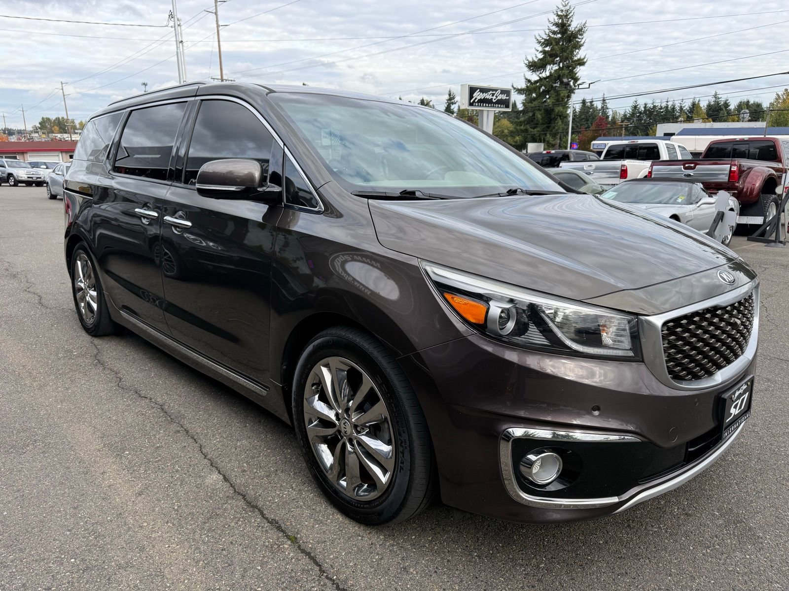 Used 2016 Kia Sedona SX Limited w/ Option Group 030 image 3