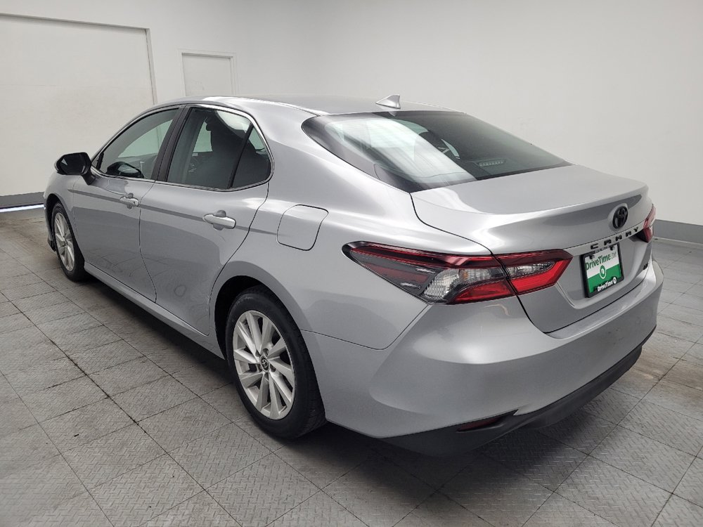 Used 2022 Toyota Camry LE FWD image 5