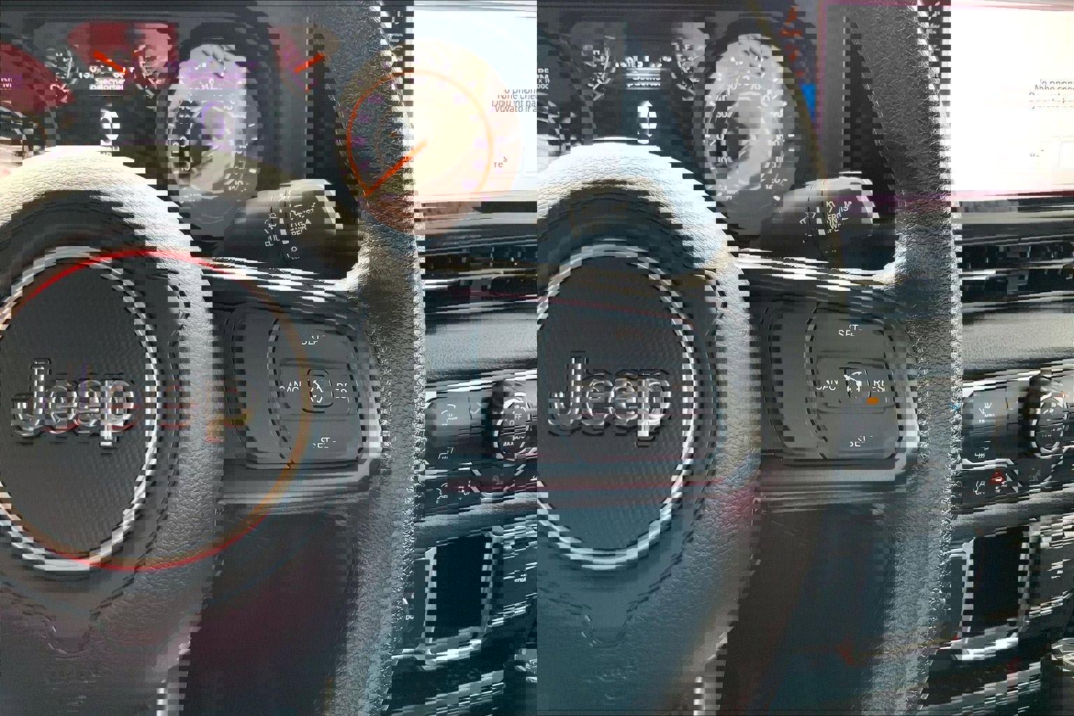 Used 2024 Jeep Gladiator Sport image 17