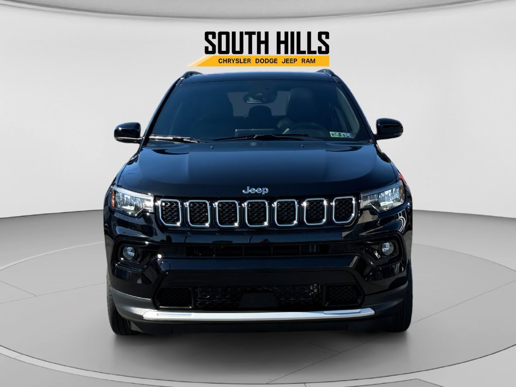 Used 2023 Jeep Compass Limited w/ Sun and Sound Group AWD/4WD image 8