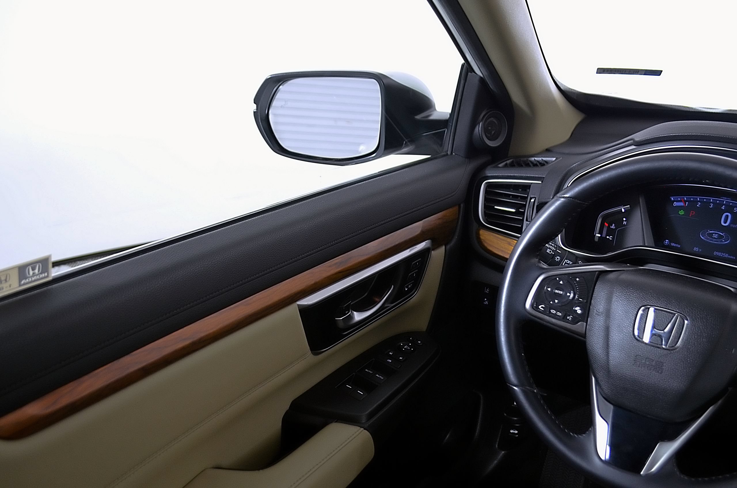 Used 2018 Honda CR-V Touring image 27