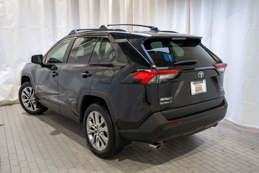 Used 2025 Toyota RAV4 XLE Premium image 4