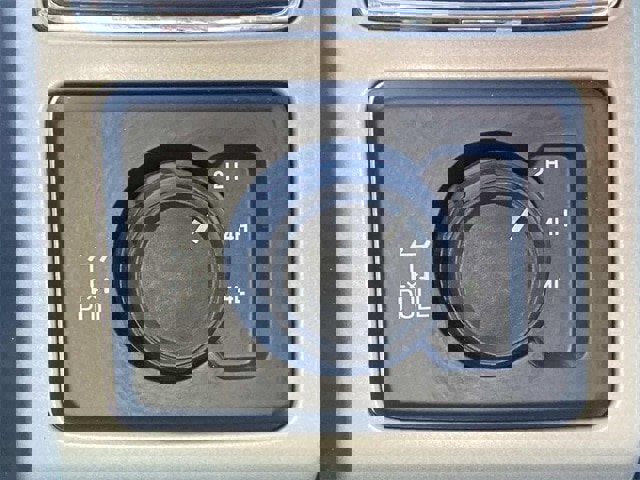 Used 2020 Ford F350 Lariat w/ Lariat Ultimate Package image 65