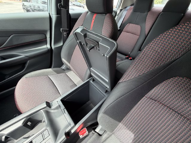 New 2027 Nissan Sentra SR w/ SR All Weather Package FWD image 29