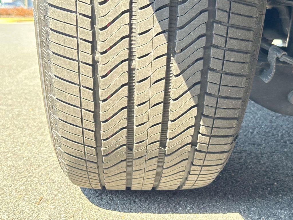 Used 2022 Cadillac Escalade ESV Luxury image 12