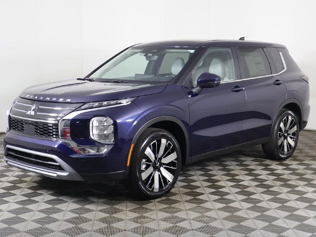 New 2025 Mitsubishi Outlander SE image 10