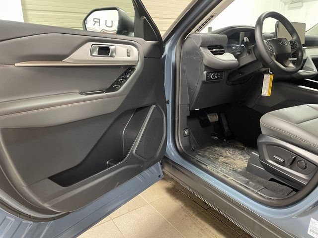 New 2026 Ford Explorer Active w/ Active Comfort Package AWD/4WD image 10