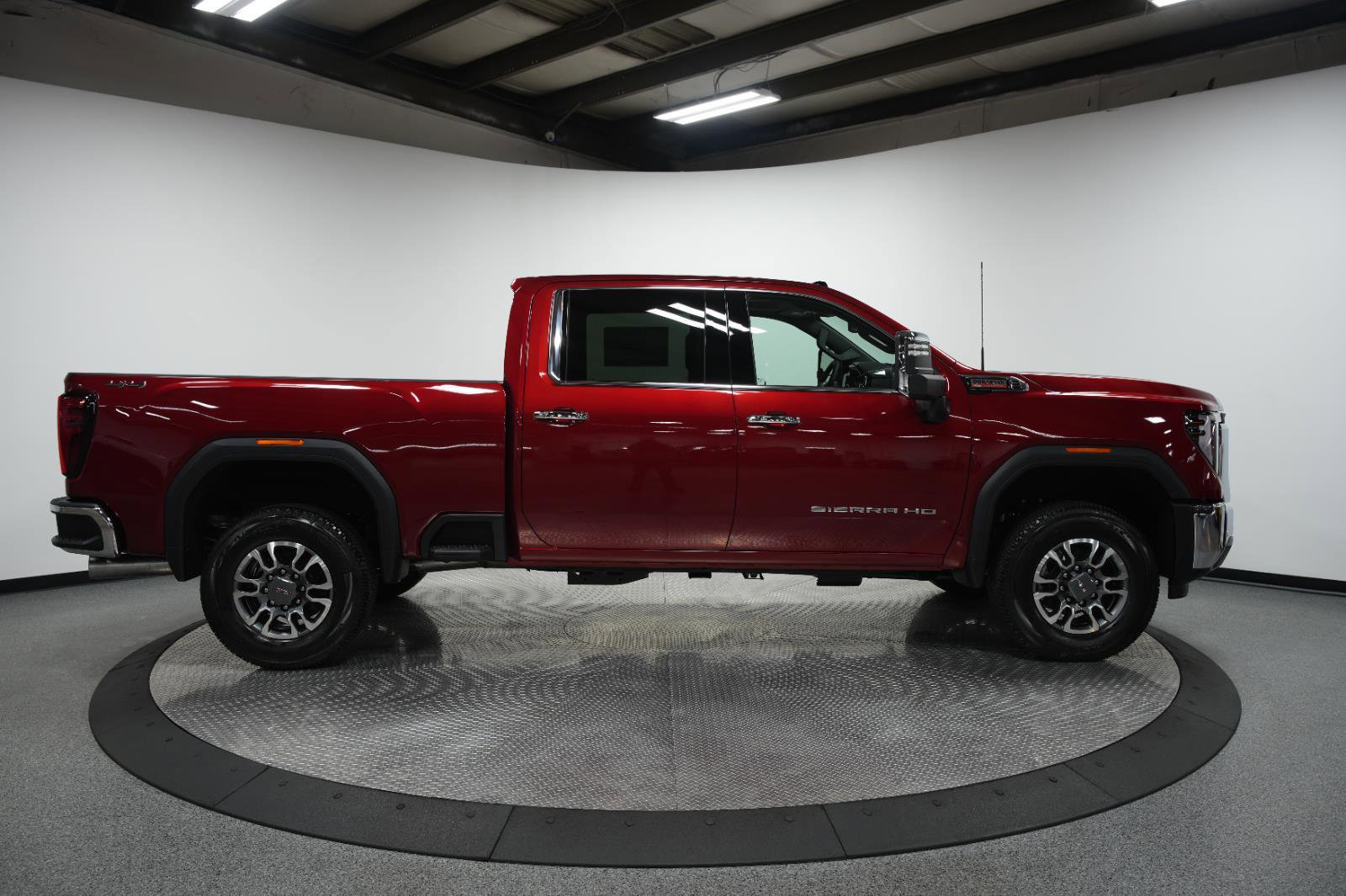 New 2026 GMC Sierra 2500 SLT w/ SLT Convenience Package image 9