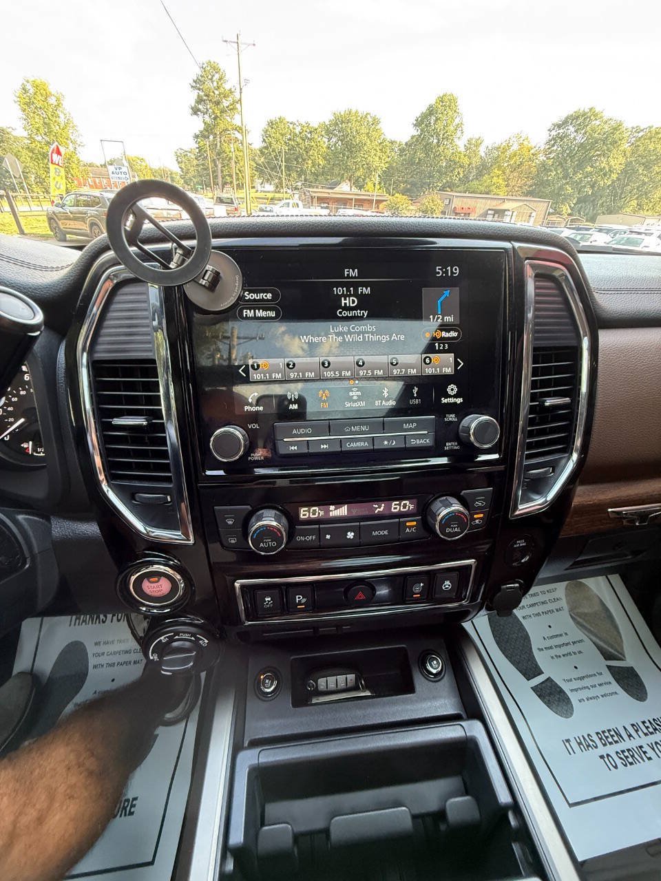 Used 2021 Nissan Titan Platinum Reserve w/ Moonroof Package AWD/4WD image 30