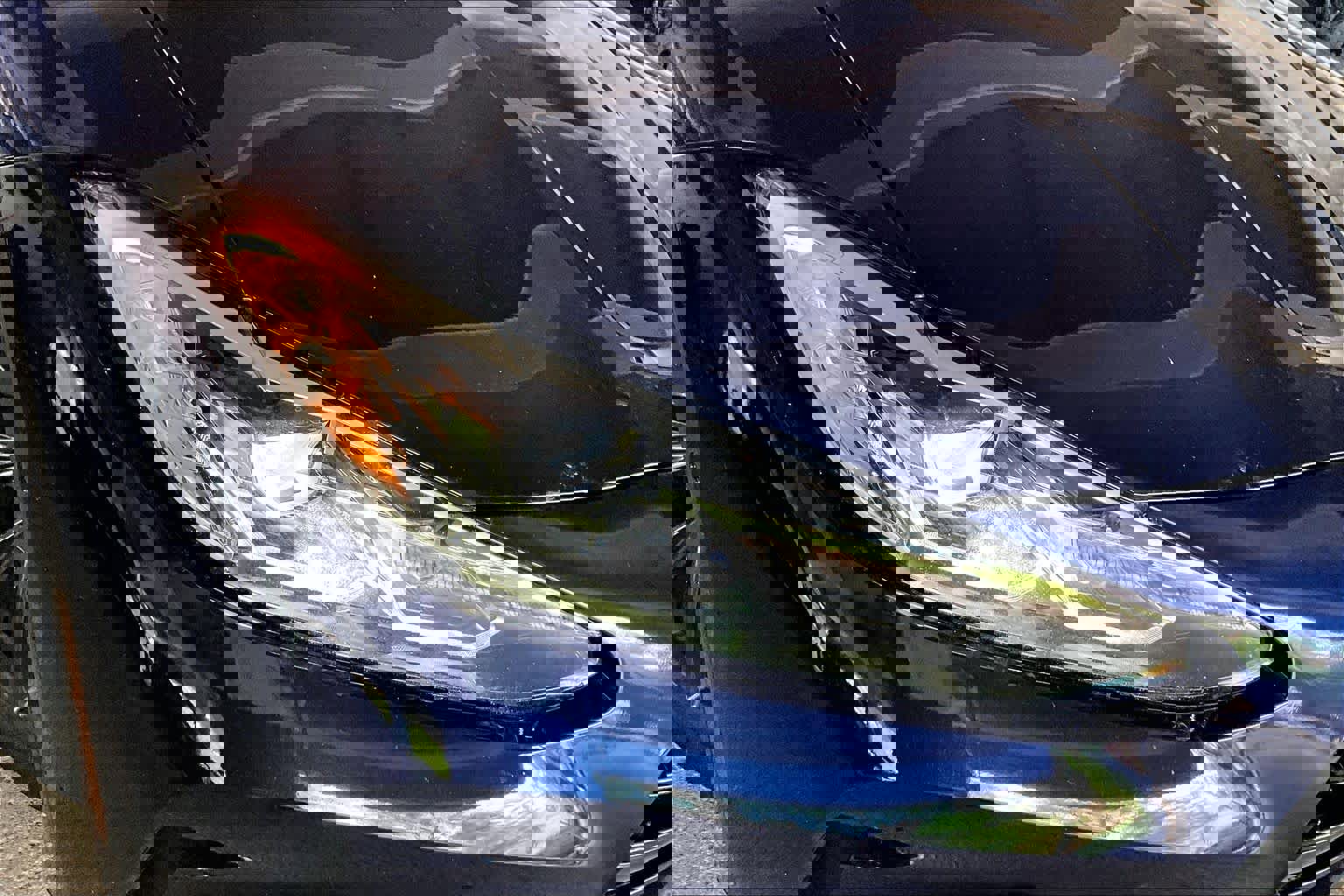 Used 2023 BMW M4 Coupe w/ Parking Assistance Package image 27