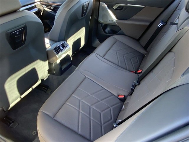 Certified 2025 BMW i5 eDrive40i w/ Premium Package image 18