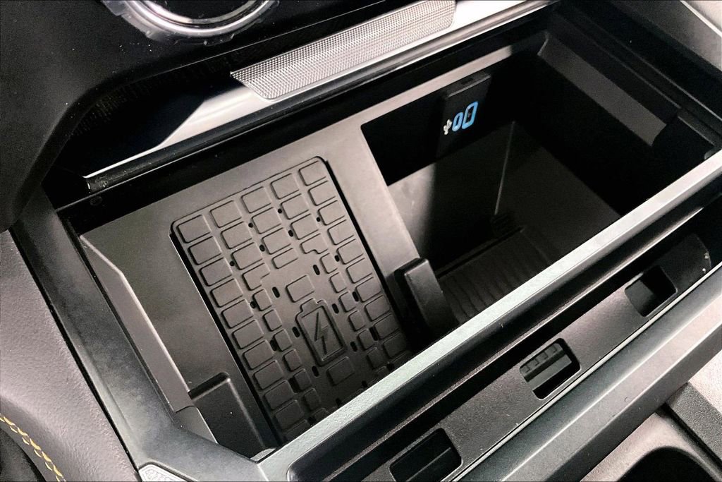 Certified 2024 Ford F250 Platinum AWD/4WD image 33