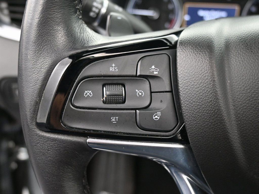 Used 2023 Buick Enclave Essence w/ Experience Buick Package image 21