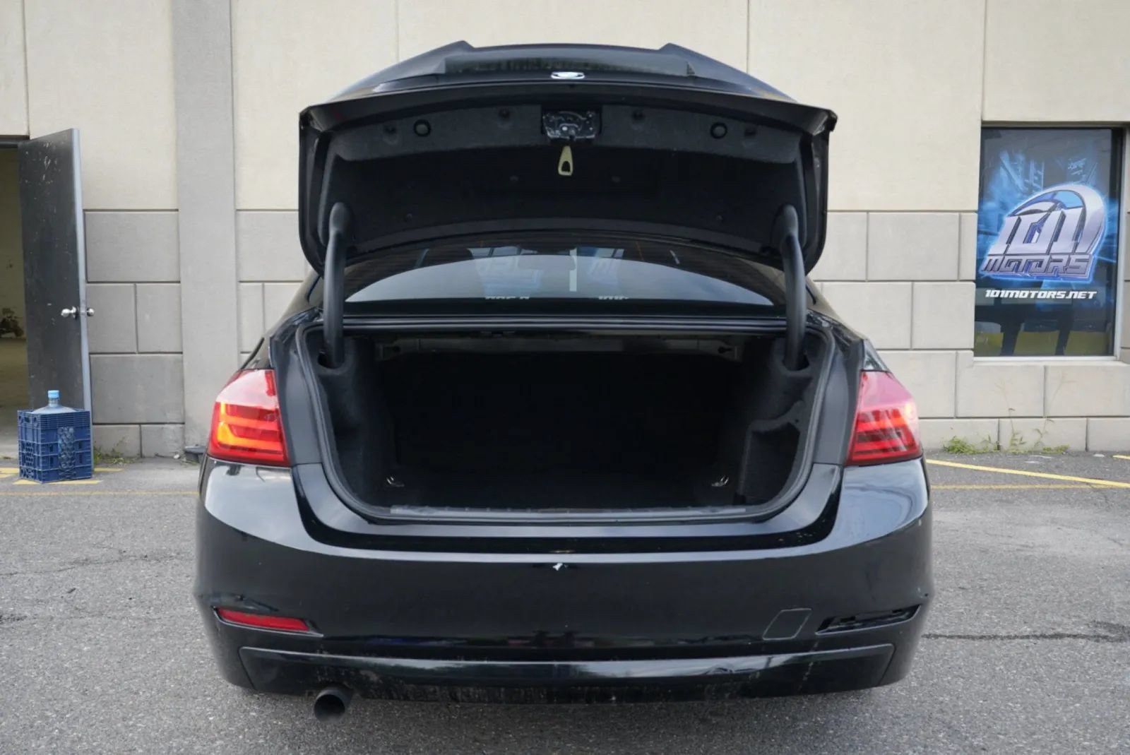 Used 2014 BMW 320i xDrive Sedan AWD/4WD image 24