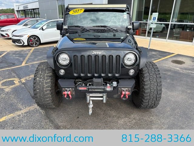 Used 2017 Jeep Wrangler Rubicon w/ Dual Top Group AWD/4WD image 2