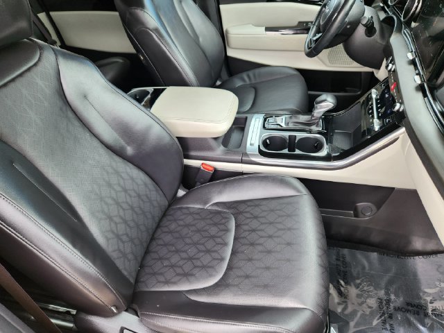 Used 2022 Kia Carnival EX FWD image 14