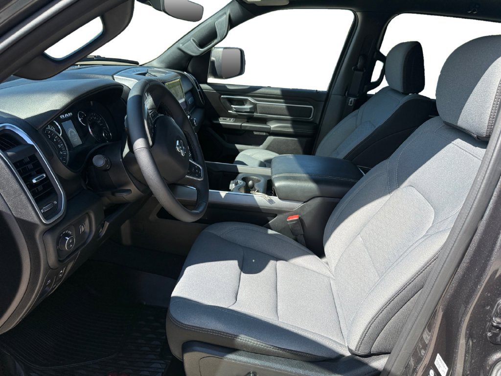 Used 2025 RAM 1500 Big Horn AWD/4WD image 10