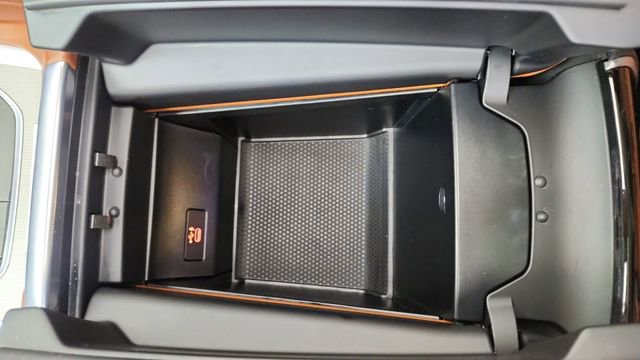 Used 2023 BMW X6 xDrive40i w/ Executive Package image 54