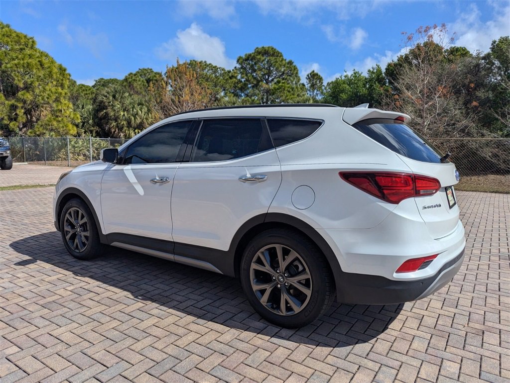 Used 2017 Hyundai Santa Fe Sport image 9